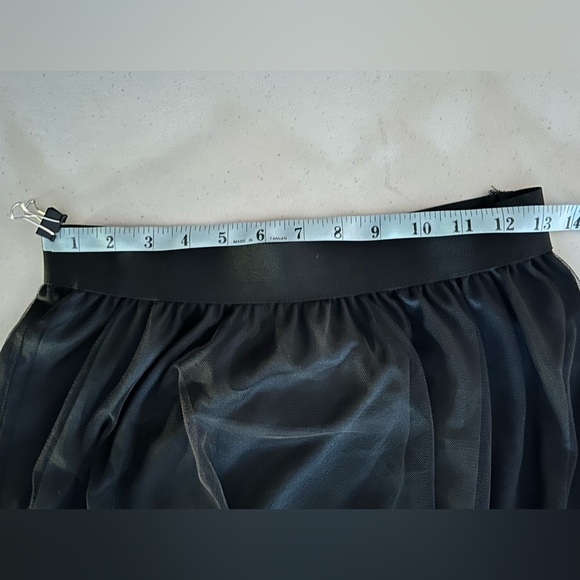 Black Tulle Midi Skirt with Elastic Band Woman’s Size Small Juniors Petites - Picture 3 of 5